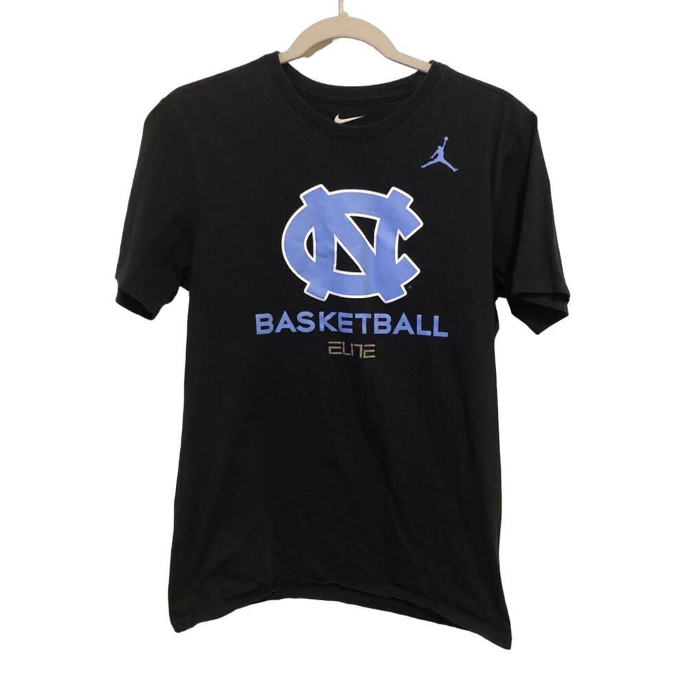 The Nike Tee size youth M